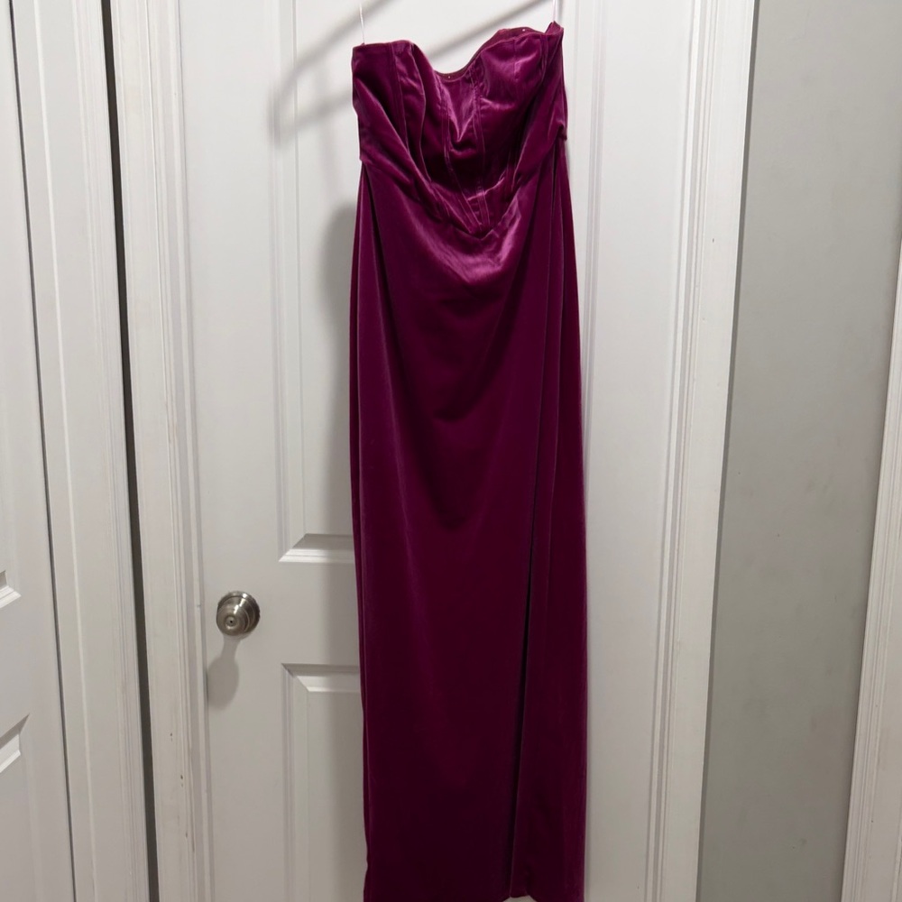 Elegant Purple Strapless Evening Gown